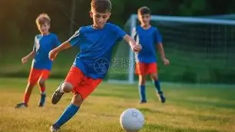 《罗马新星利昂-贝利复出不久再遭打击，伤病阴影笼罩红狼军团》